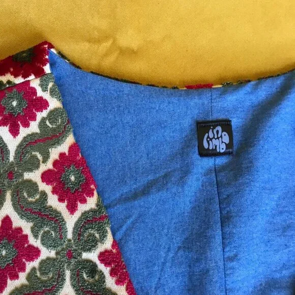 Handmade tie front vest made from vintage fabric - Picture 7 of 9